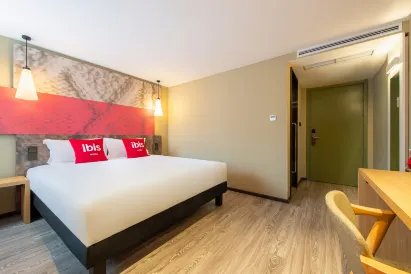 Ibis Hotel (Dalian Xinghai Park Branch)