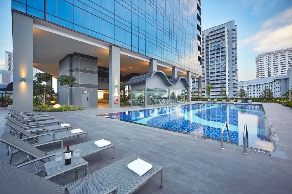 โรงแรมบอส