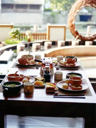 Baihe River Valley (Furong Town Waterfall Store) Отели рядом с достопримечательностью «Tusi Palace»