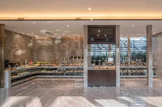 SPRING COMMERCIAL HOTEL(Shenzhen Nanshan Tianli Mingcheng Branch) Отели рядом с достопримечательностью «Coast City»