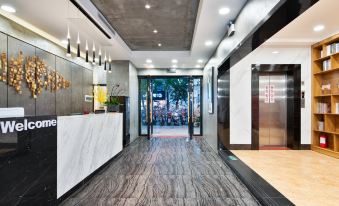 Hillyue Hotel (Jiefang Xiqilou Old Street)