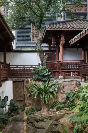 Fuzhou Academy Lifangju (Sanfang Qixiang Branch) Отели рядом с достопримечательностью «Fujian Agriculture and Forestry University Gymnasium»