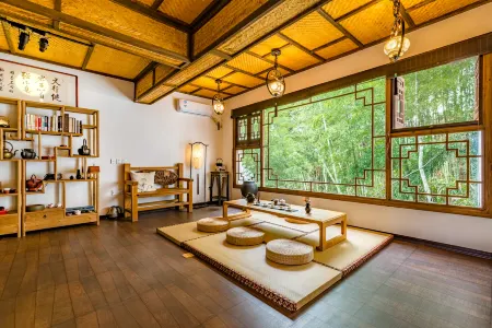 Floral Lux Hotel · Taining Jingjing Tea Culture Resort Hotel