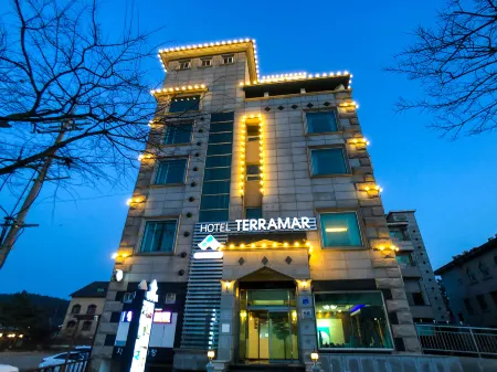 Hotel Terramar Отели в г. Порён