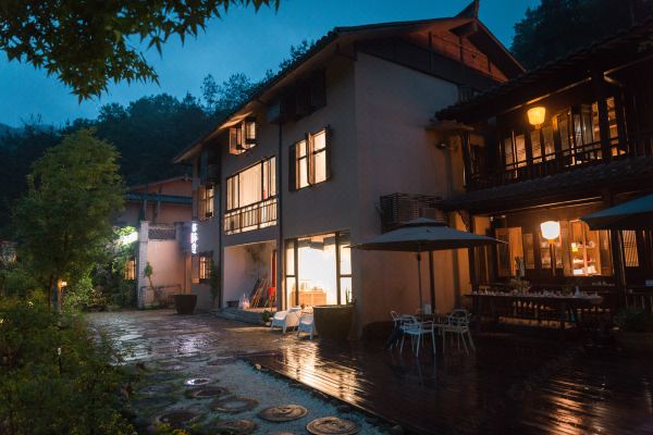 十堰蛙声十里民宿