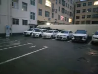 Dong run hotel Wuyang Branch - Bãi đậu xe