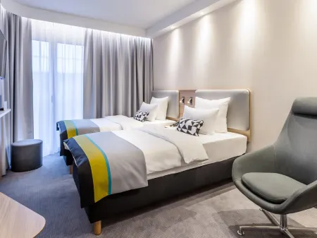 Holiday Inn Express Munich - City East Отели рядом с достопримечательностью «Зоологическая государственная коллекция Мюнхена»