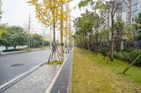 Meishan Shuiyun Commercial Water Street view b&B - Condos