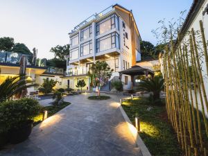 Suzhou Moyin Boutique Designer B&B (Xishan Scenic Area Branch)