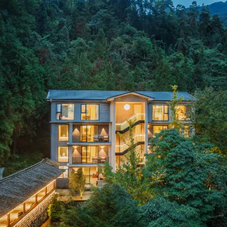 Bifengxia Brookside Yard Guesthouse