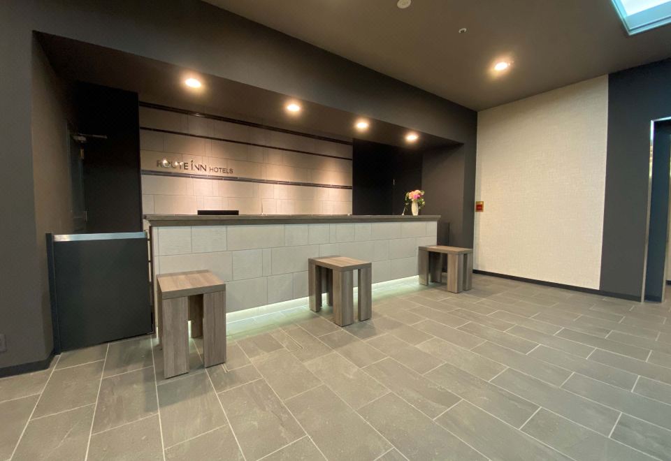 호텔 루트 인 마쓰에의 로비 모습