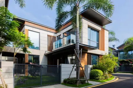 Wenchang Haishitan B & B Отели рядом с достопримечательностью «Qishuiwan»