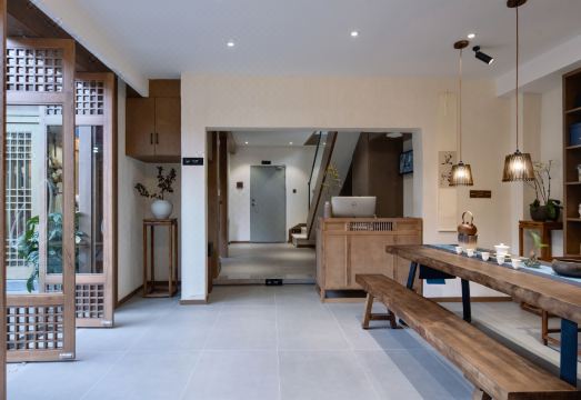 쑤인탕의 고즈넉한 정원 모습