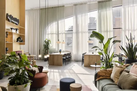 Cove Centrum Отели рядом со станцией Центральная железнодорожная станция Гааг