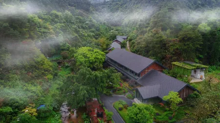 GuangYueShang Collection Panlong Valley Отели рядом с достопримечательностью «Xishan Mountain»