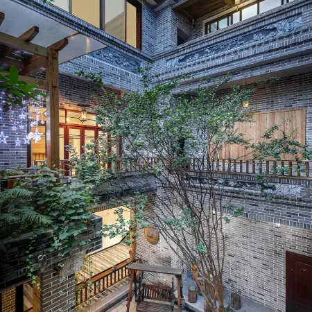 Street town, four-dimensional home