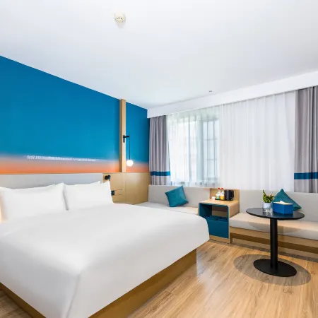 JiaYa Hotel (Hanzhong Railway Station Central Square)