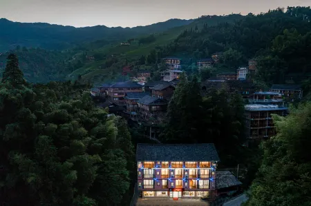 Xiaoyin Hotel in the Mountains (Longji Dayao Village Terraces Observation Deck) Отели в г. Луншэн