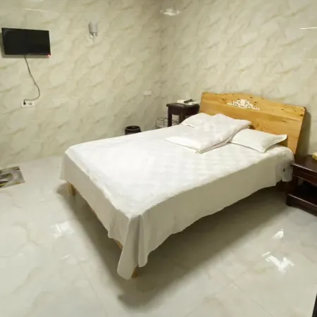 Yuqing Xinyu Hostel