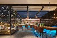 Chengdu Weilan Hot Spring Garden Hotel (Metro Station of Kuanzhai Xijie) - Barer