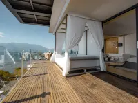 Dali  Yunshu Seaview Resort Hotel (Shuanglang Erhai Store) Hotels near Shuanglang