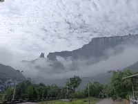 八里溝納山納水民宿