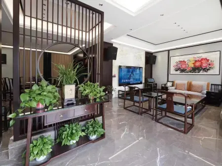 Pujiang Shanqianshuiju hostel