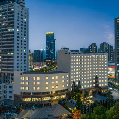 青島金沙灘石油大學亞朵酒店 鄰近丁家河的酒店