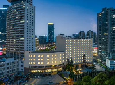 Atour Hotel Qingdao Golden Beach Petroleum University Отели рядом с достопримечательностью «Финансовый центр»