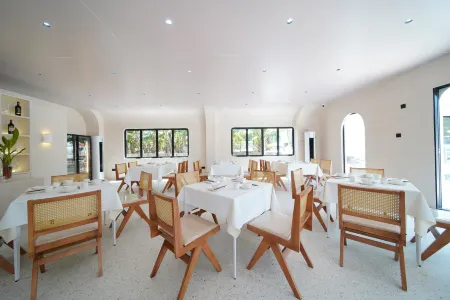 Weizhou Island Weiqi Light Luxury Seaview Holiday Homestay (Dishui Danping Branch) Отели рядом с достопримечательностью «Weizhou Island»