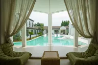 Aiqi Hot Spring Resort Hotel