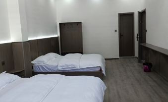 Lichuan Xindong Business Hotel