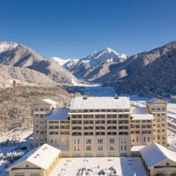Qafqaz Riverside Hotel