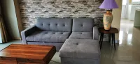 Big swimming pool garden villa فنادق في بانغ لامونغ