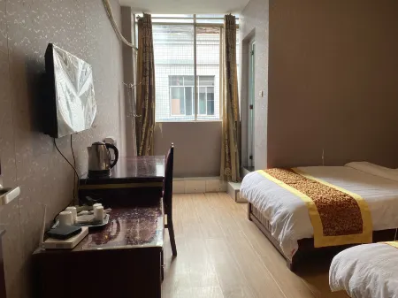 Wanxin Binlou (Zhongxian Bus Terminal) Отели рядом с достопримечательностью «Zhongzhou Old Street»