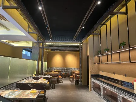 Yaoyao Hotel Xiling Snow Mountain