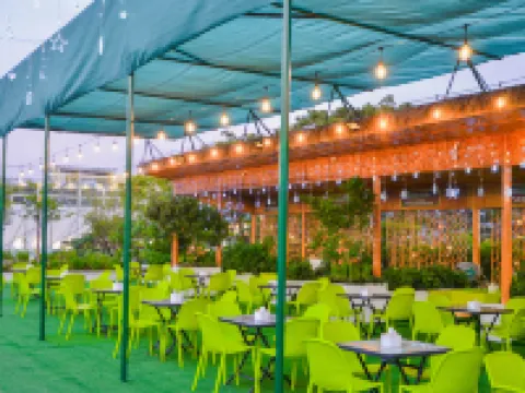 Sky Garden Homestay Hotels in Subic Bay