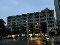 Baiyue Apartment (Chengdu Xinglong Lake) Hotels in Tianfu New District/Cibo City area