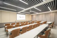 Jifeng International Hotel (Jiashi New People's Hospital Branch)