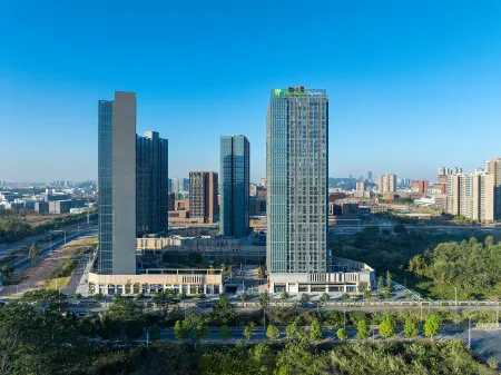 Holiday Inn Express Guangzhou University Town Отели рядом с достопримечательностью «Guangzhou Vocational College of Technology & Business»