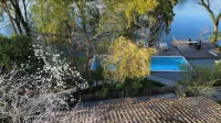Yichuan Yisu River View Senxi Hostel - Infinity Pools