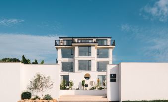 Anji Whispering Peaks French Auberge