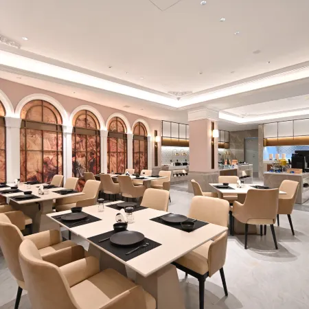 Vienna International Hotel (Golmud Zhongshan Road Flagship Store)