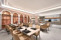 Vienna International Hotel (Golmud Zhongshan Road Flagship Store) - 4-Star