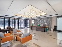 Baiyulan Hotel (Everest Town Branch) โรงแรมในติงรี่