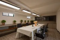 山眷雲·日照金山·田也咖啡·雪山全幅畫景飯店 麗江住宿飯店