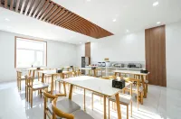 Hulunbuir Genhe Morning Mist Right Bank Hotel - breakfast