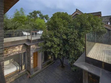 Hetianli Отели рядом с достопримечательностью «Yansi Wenfeng Tower»