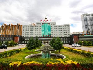 Guoyi Hotel