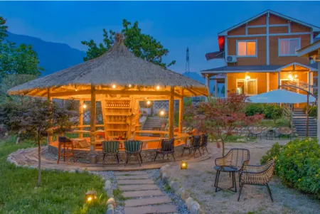 Mengli Hostel (Mianzhu Qianbaidu) Отели в г. Мяньчжу